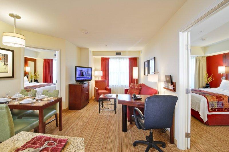 Colchester Hotel